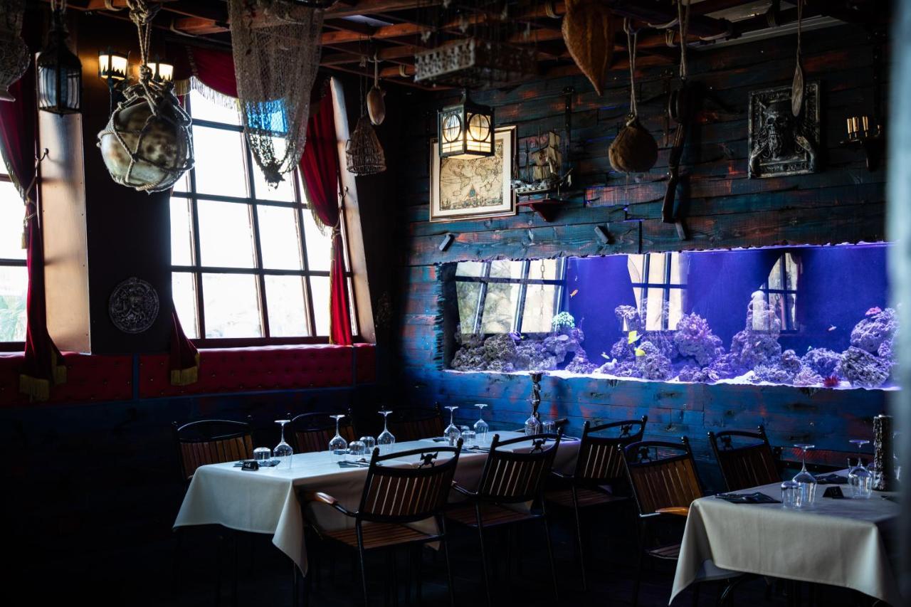 Hotel Pirates World Agde Eksteriør billede